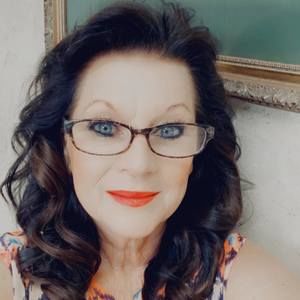 Meet your Posher, Paula